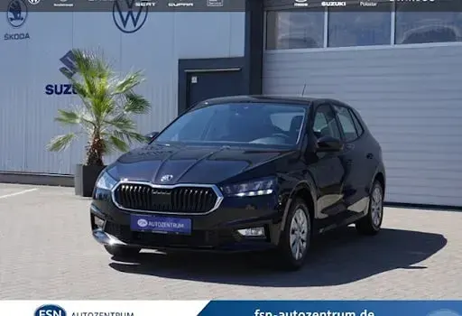 Gebraucht Skoda Fabia Essence 95 PS (69 kW) 2025 Weiß Kleinwagen