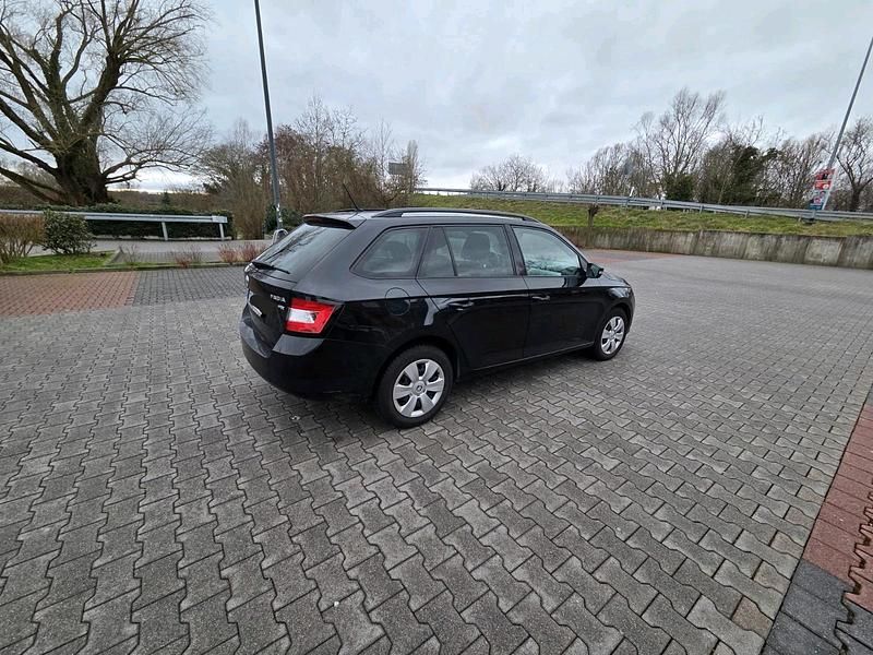 Gebraucht Skoda Fabia 110 PS (80 kW) 2015 Schwarz Kombi