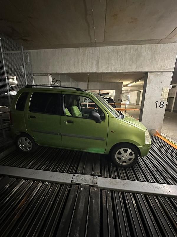 Gebraucht Opel Agila 58 PS (42 kW) 2001 Grün Van / Kleinbus