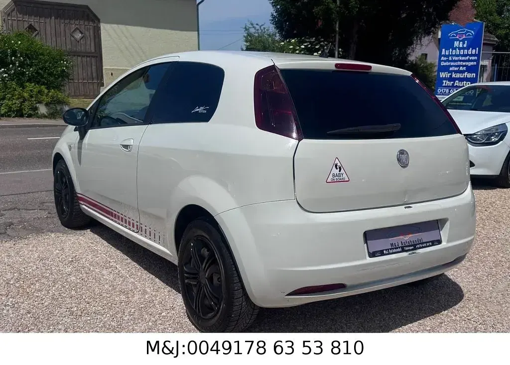 Gebraucht Fiat Grande Punto 77 PS (56 kW) 2009 Weiß Kleinwagen