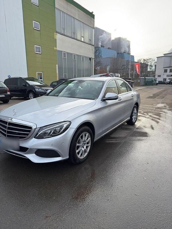 Second-hand Mercedes C200 184 CP (135 kW) 2017 Argintiu Berlinǎ