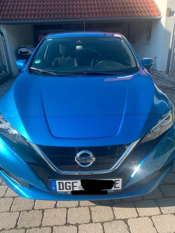 Blau Gebraucht 2021 Nissan Leaf N-Connecta Kleinwagen | 14.900 € (Fairer Preis) - Bild 1/4