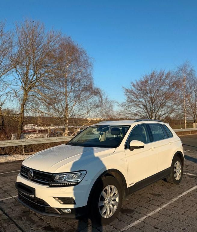 Gebraucht VW Tiguan Highline 150 PS (110 kW) 2019 Weiß SUV