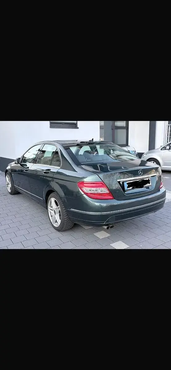 Gebraucht Mercedes C200 Avantgarde 136 PS (100 kW) 2009 Grün Limousine