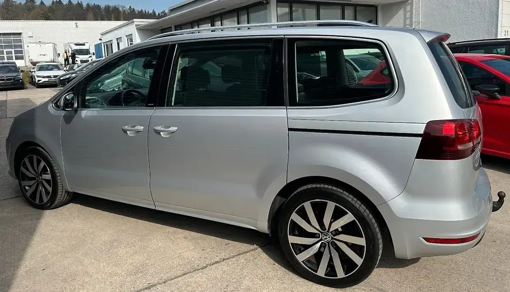 Gebraucht VW Sharan Allstar 150 PS (110 kW) 2016 Silber Van / Kleinbus