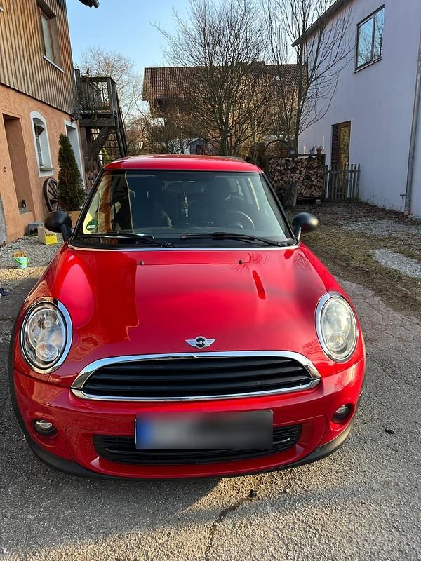 Gebraucht Mini ONE 75 PS (55 kW) 2013 Rot Kleinwagen