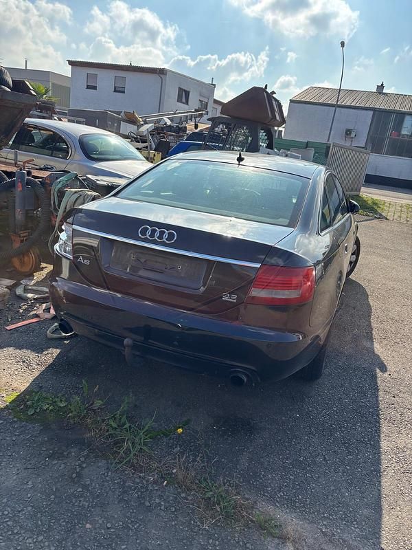 Schwarz Gebraucht 2004 Audi A6 Limousine | 1.200 € (Superpreis) - Bild 1/4