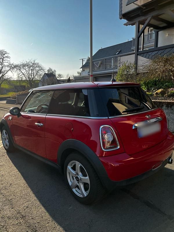 Gebraucht Mini Cooper 95 PS (69 kW) 2009 Rot Kleinwagen