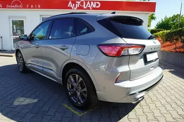 Gebraucht Ford Kuga ST-Line X 151 PS (111 kW) 2024 Solar silver metallic (metallic) SUV