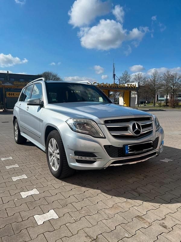 Gebraucht Mercedes GLK200 143 PS (105 kW) 2013 Blau SUV