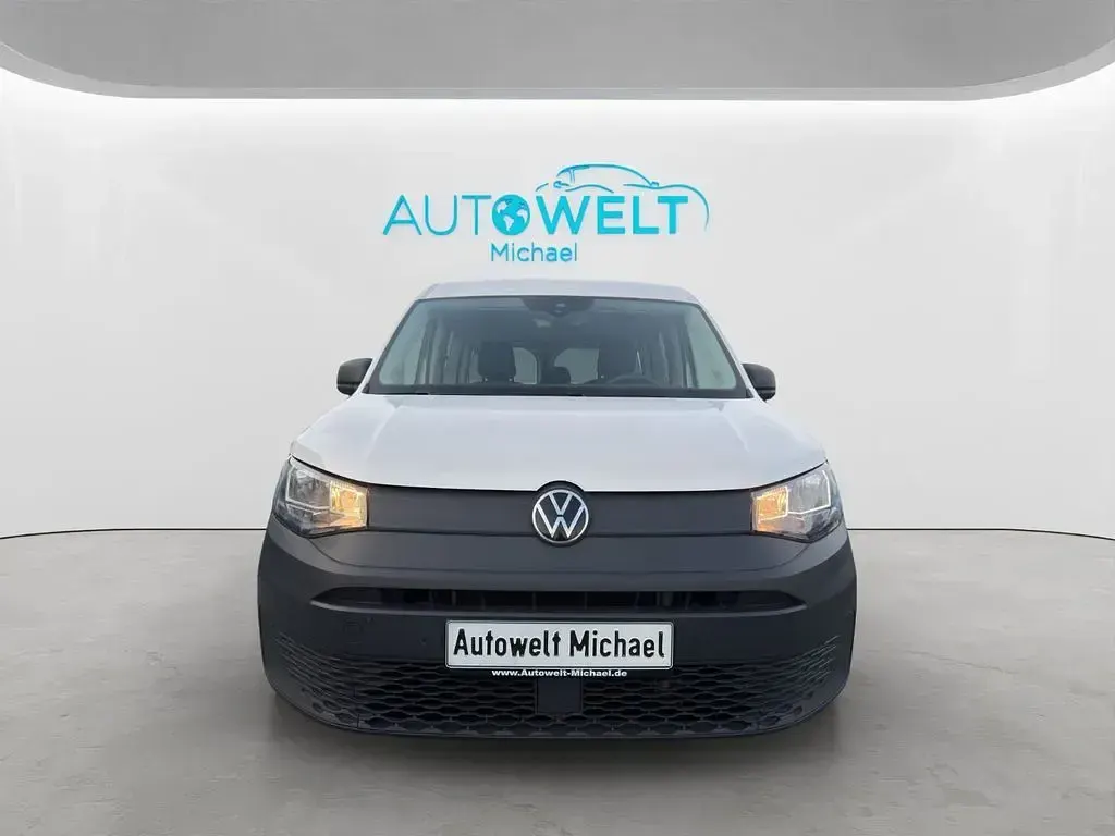Gebraucht VW Caddy 102 PS (75 kW) 2022 Weiß Van / Kleinbus