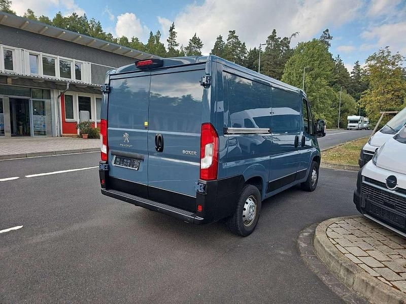 Gebraucht Peugeot Boxer 120 PS (88 kW) 2021 Grau Van