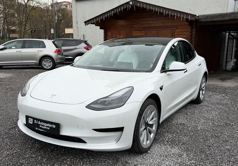 Gebraucht Tesla Model 3 RWD 239 kW (325 PS) 2022 Weiß Limousine