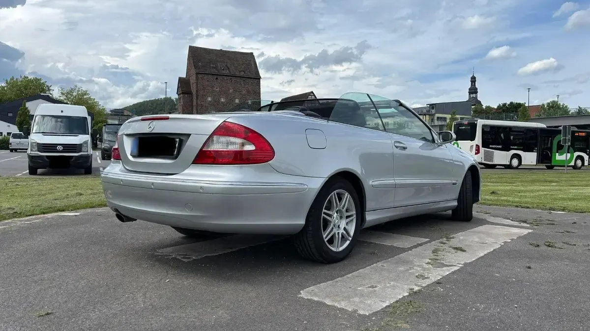 Gebraucht Mercedes CLK200 Elegance 163 PS (119 kW) 2007 Silber Cabrio