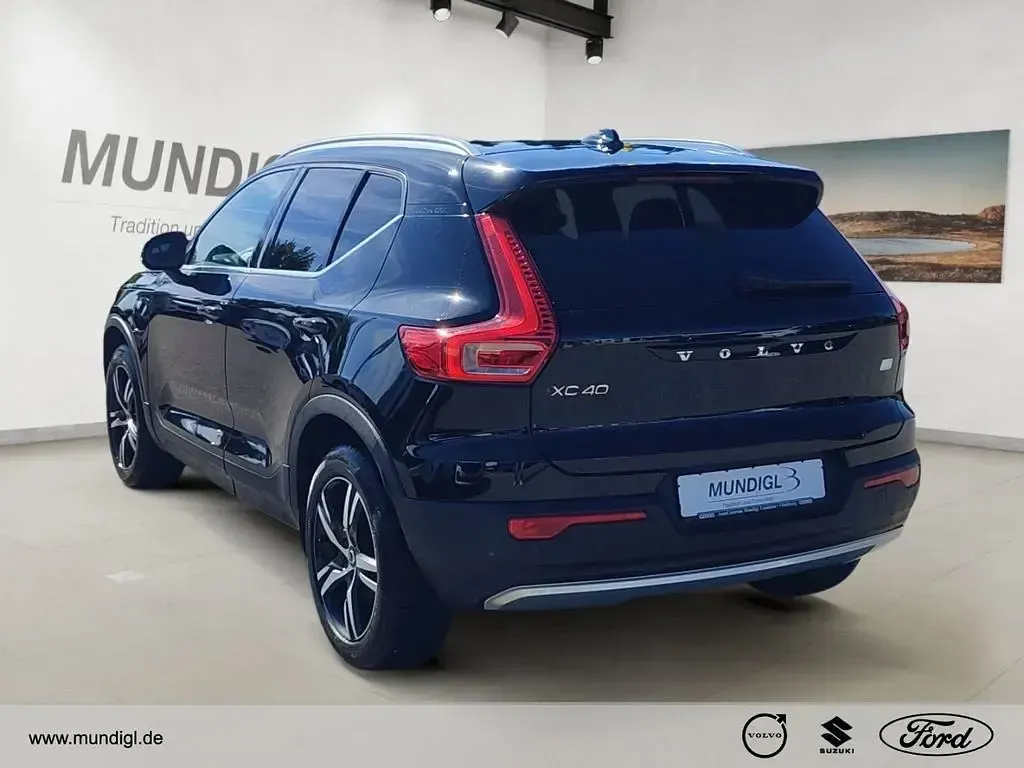 Gebraucht Volvo XC40 Inscription 179 PS (131 kW) 2021 Black solid (stone) / solid SUV