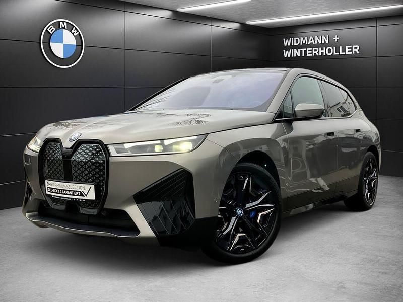 Grau Gebraucht 2024 BMW iX Sport Line SUV | 64.770 € - Bild 1/3