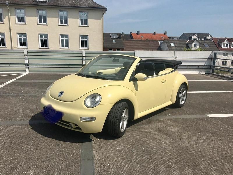Gelb Gebraucht 2003 VW Beetle Cabrio | 2.295 € (Fairer Preis) - Bild 1/4