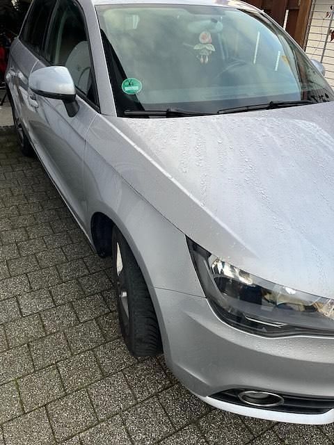 Gebraucht Audi A1 90 PS (66 kW) 2015 Silber Kleinwagen