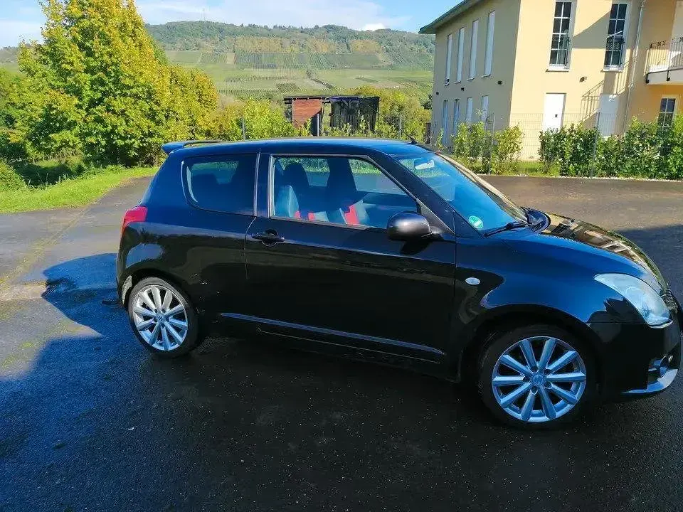 Gebraucht Suzuki Swift 125 PS (91 kW) 2011 Schwarz Kleinwagen