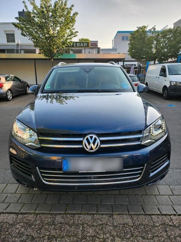 Blau Gebraucht 2011 VW Touareg SUV | 13.500 € (Teuer) - Bild 1/4
