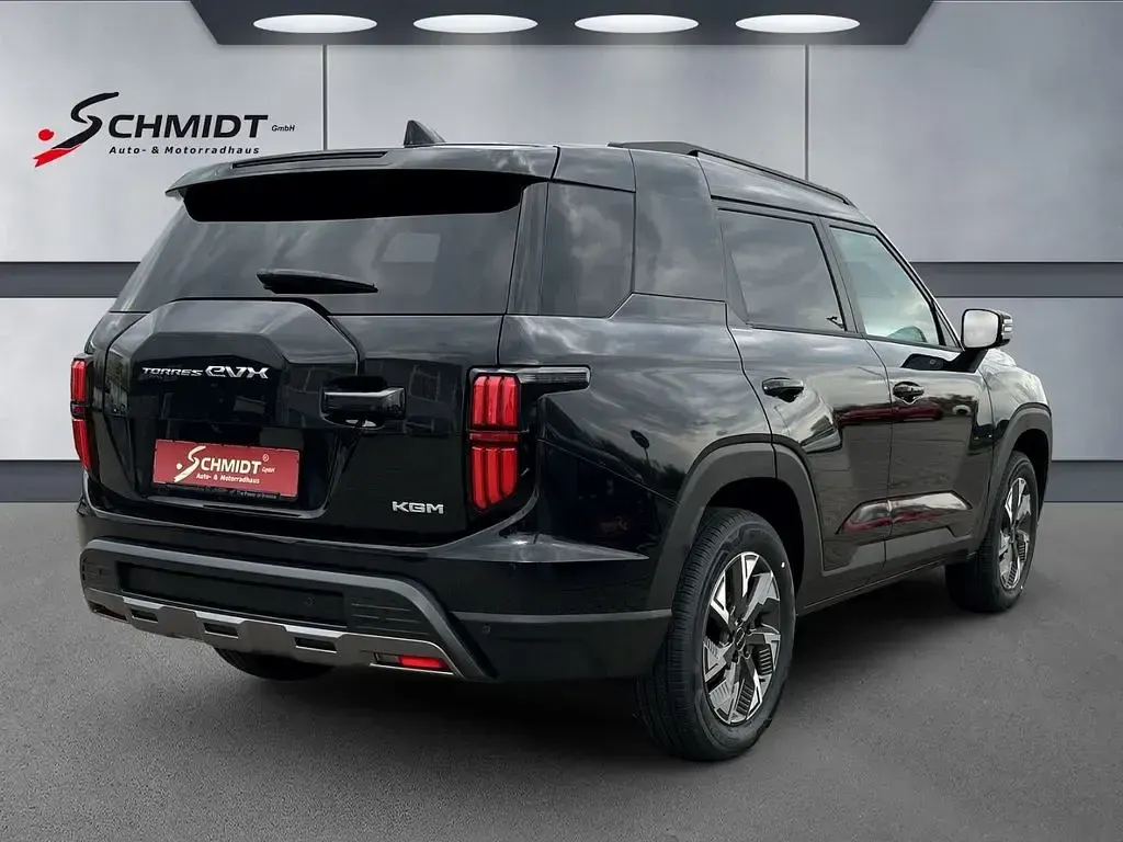 Neu KGM Torres EVX 152 kW (207 PS) 2026 Schwarz SUV