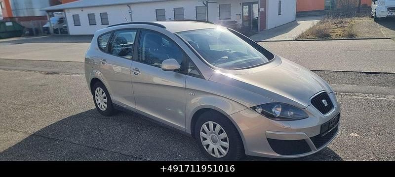 Gebraucht Seat Altea XL Reference 105 PS (77 kW) 2014 Beige Van / Kleinbus