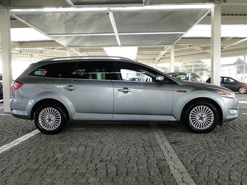 Silber Gebraucht 2008 Ford Mondeo Titanium Limousine | 3.250 € (Etwas zu teuer) - Bild 1/4