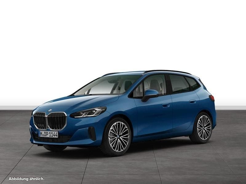 Blau Gebraucht 2024 BMW 223 Active Tourer Van / Kleinbus | 38.295 € (Teuer) - Bild 1/3