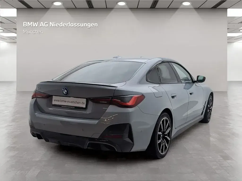 Gebraucht BMW i4 M Sport 250 kW (340 PS) 2023 Grau Limousine