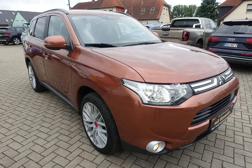 Gebraucht Mitsubishi Outlander 150 PS (110 kW) 2014 Braun SUV