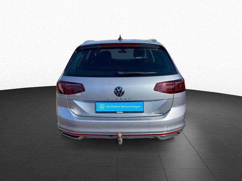 Gebraucht VW Passat Alltrack 200 PS (147 kW) 2023 Silber Kombi
