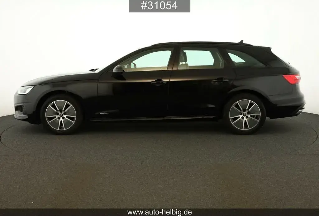 Gebraucht Audi A4 Advanced 163 PS (119 kW) 2022 Schwarz Kombi