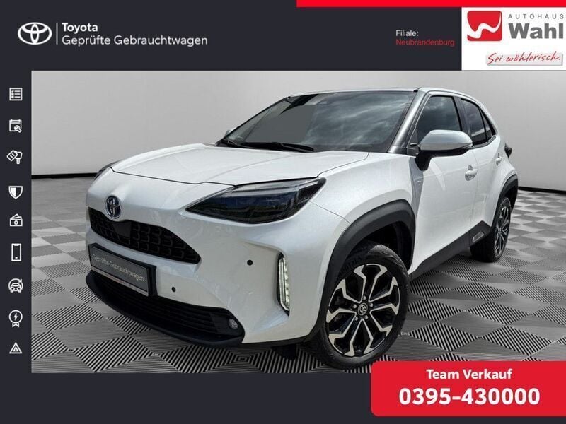 Platinum white pearl Gebraucht 2021 Toyota Yaris Cross Team SUV | 23.490 € (Fairer Preis) - Bild 1/4