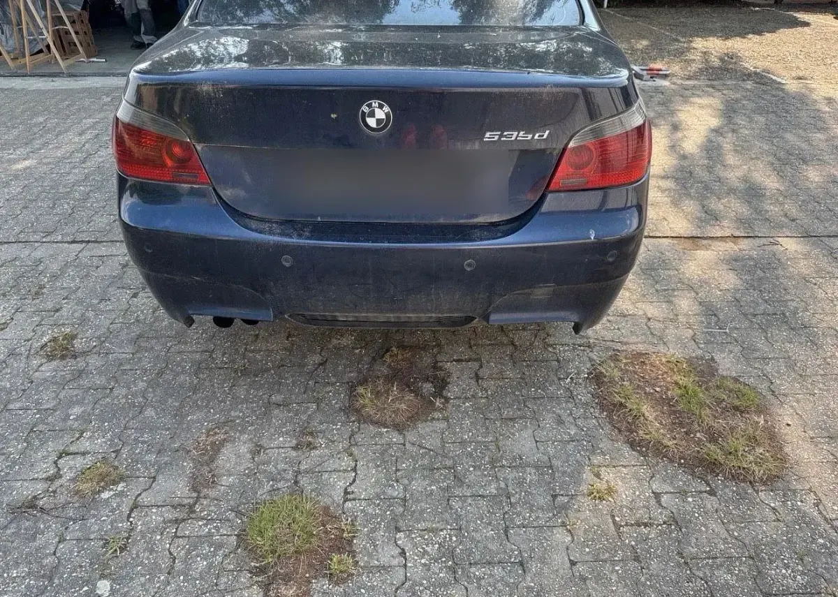 Gebraucht BMW 525 177 PS (130 kW) 2005 Blau Limousine