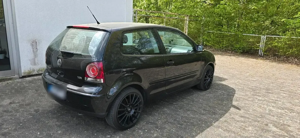 Second-hand VW Polo 70 CP (51 kW) 2008 Negru Hatchback