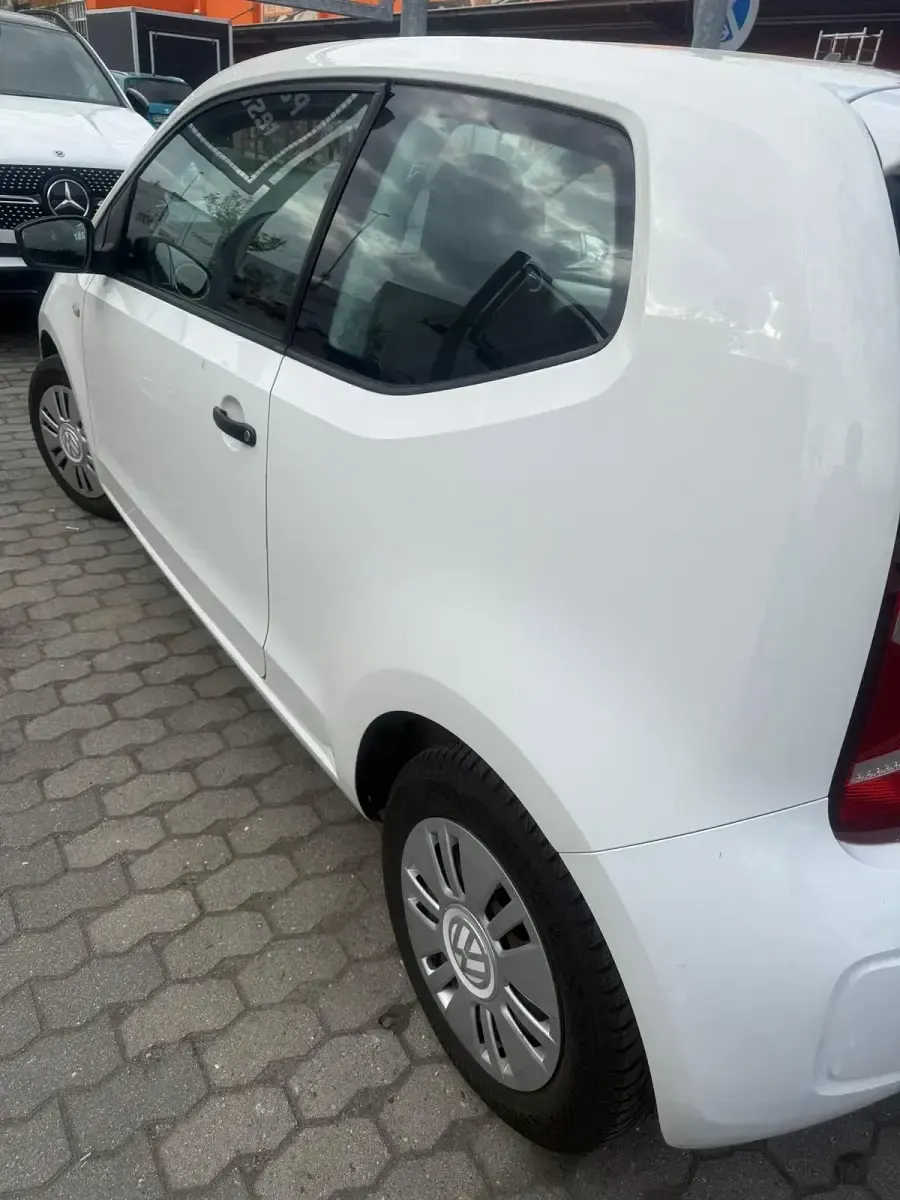 Gebraucht VW up! 60 PS (44 kW) 2012 Weiß Kleinwagen