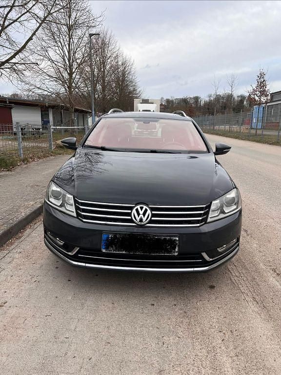 Gebraucht VW Passat Highline 150 PS (110 kW) 2011 Grau Kombi