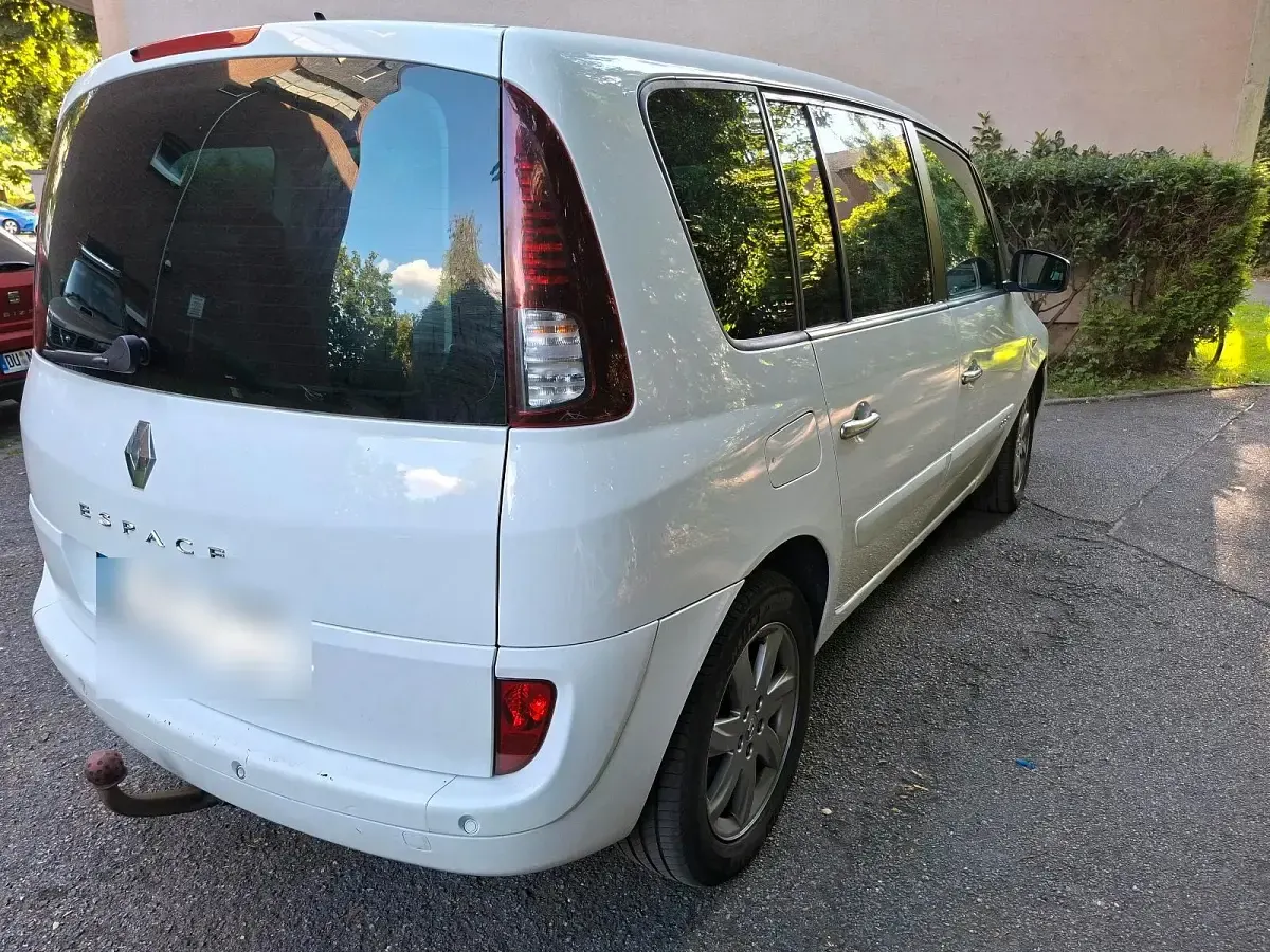 Gebraucht Renault Espace 150 PS (110 kW) 2014 Weiß Van / Kleinbus