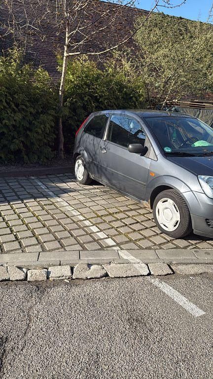 Gebraucht Ford Fiesta 68 PS (50 kW) 2008 Grau Kleinwagen