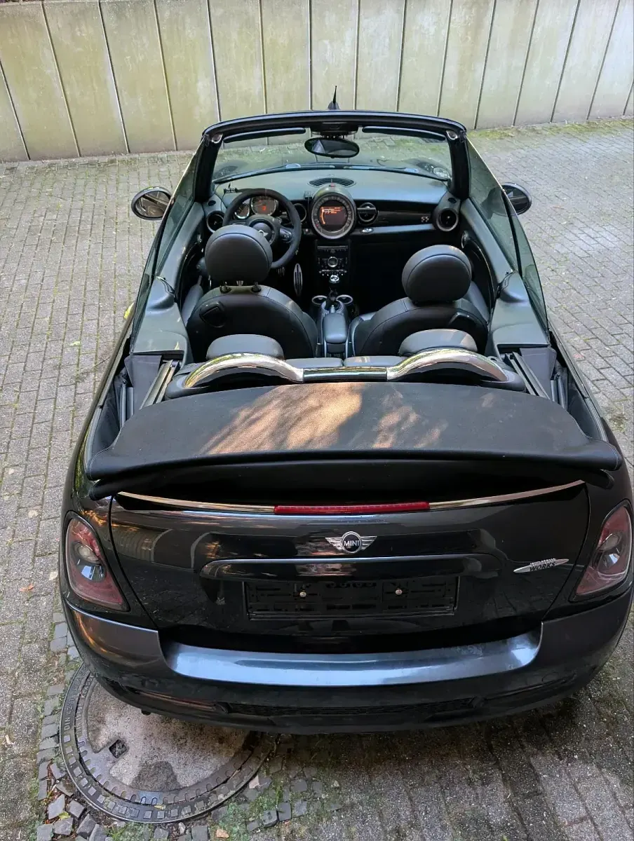 Gebraucht Mini John Cooper Works Cabriolet 211 PS (155 kW) 2011 Schwarz Cabrio