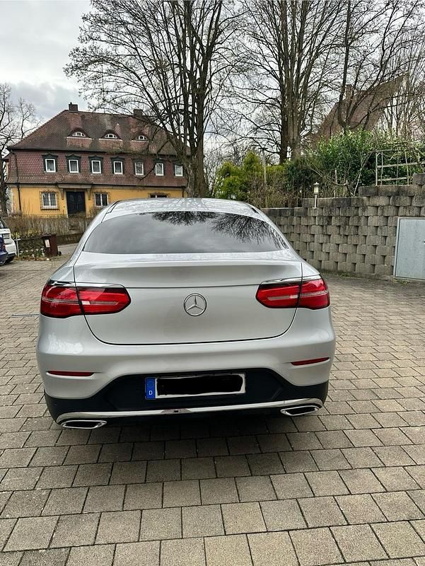 Gebraucht Mercedes GLC350 256 PS (188 kW) 2019 Silber SUV