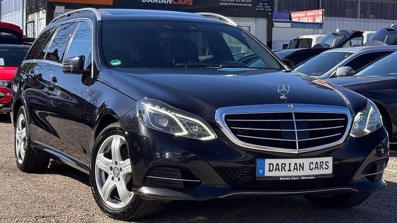 Gebraucht Mercedes E250 204 PS (150 kW) 2016 Schwarz Limousine