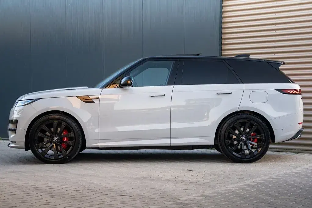 Gebraucht Land Rover Range Rover Sport HSE Dynamic 400 PS (294 kW) 2024 Grau SUV