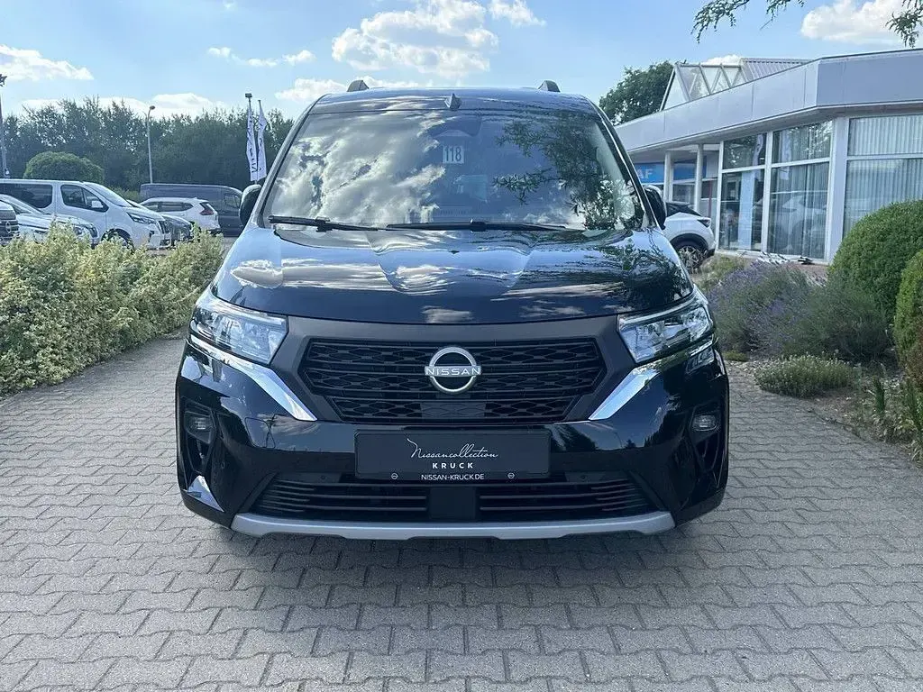 Neu Nissan Townstar N-Connecta 131 PS (96 kW) 2026 Schwarz Kombi