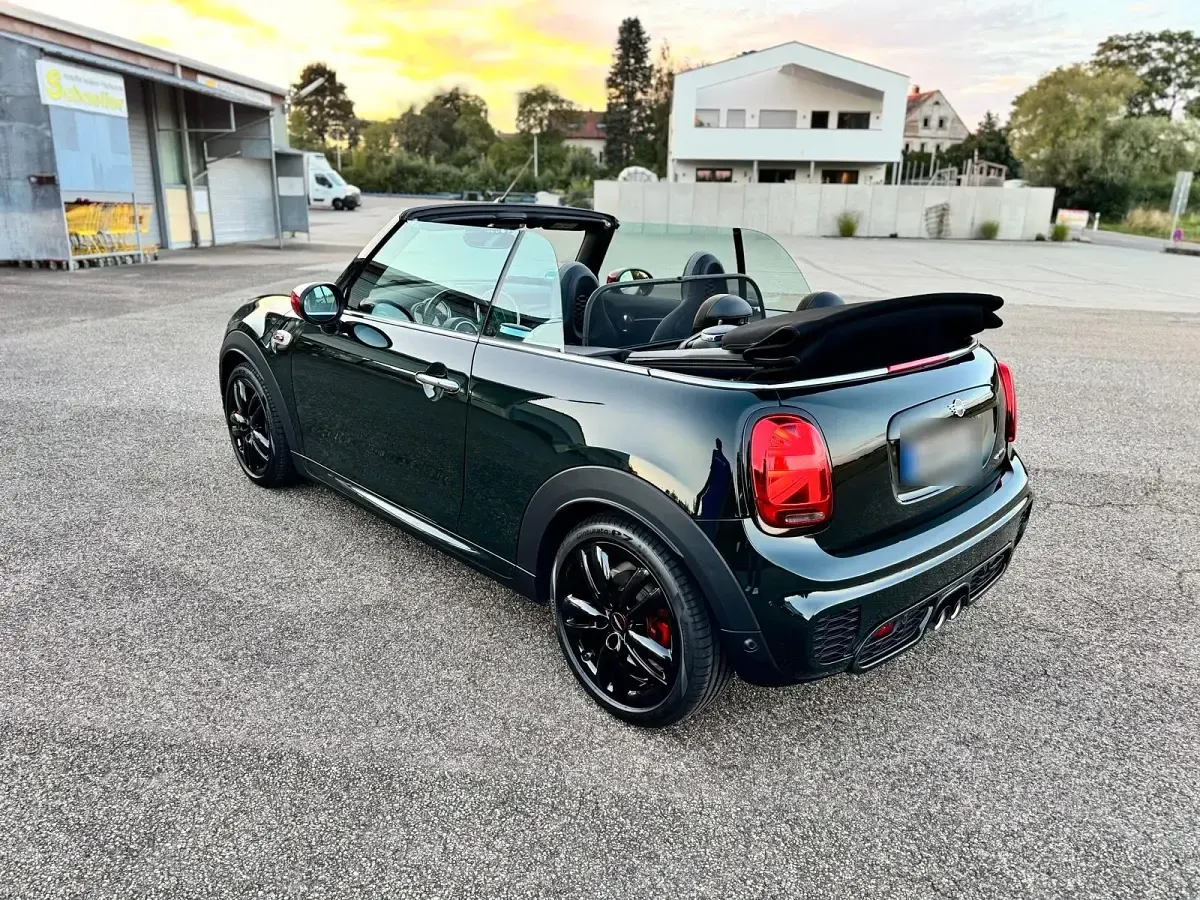 Gebraucht Mini John Cooper Works Cabriolet Chili 231 PS (169 kW) 2020 Grün Cabrio