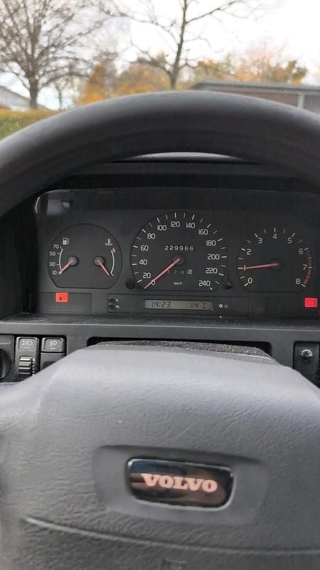 Second-hand Volvo 850 140 CP (102 kW) 1996 Andere farben Break