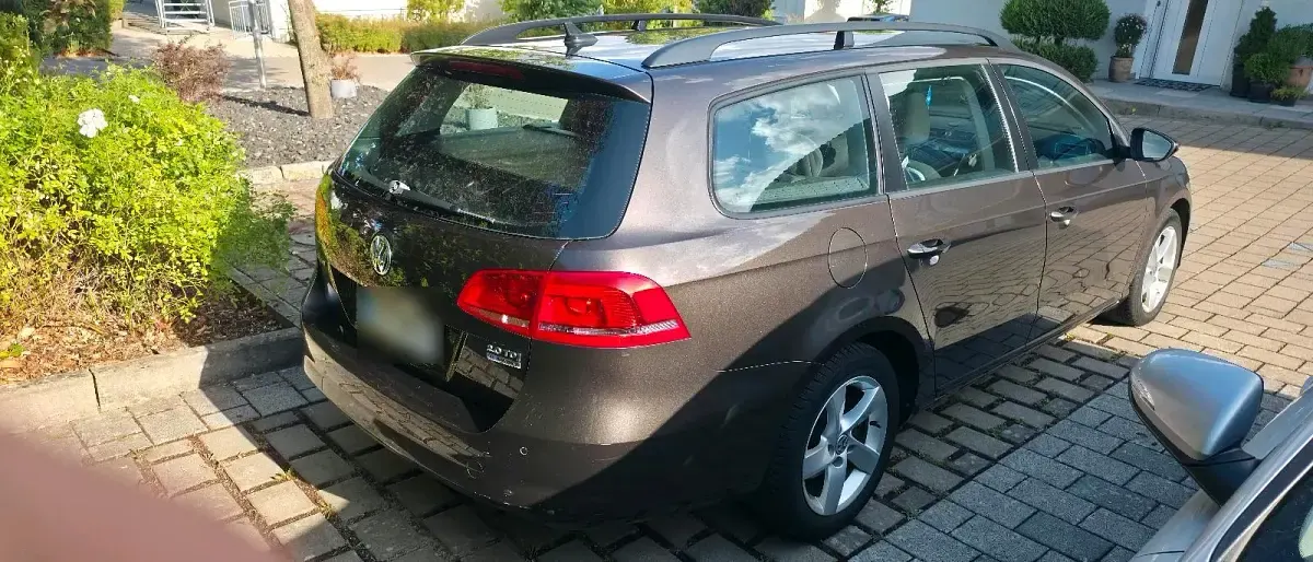 Gebraucht VW Passat 140 PS (102 kW) 2013 Braun Kombi
