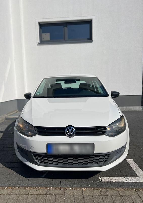 Second-hand VW Polo 60 CP (44 kW) 2010 Alb Hatchback