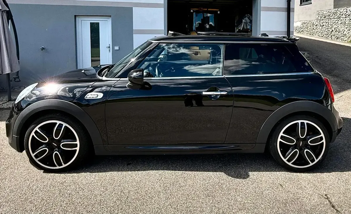Gebraucht Mini John Cooper Works 211 PS (155 kW) 2015 Schwarz Kleinwagen