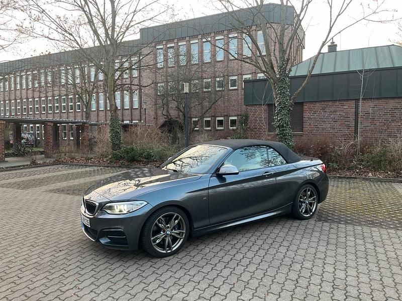 Gebraucht BMW M235 M Sport 326 PS (239 kW) 2015 Grau Cabrio